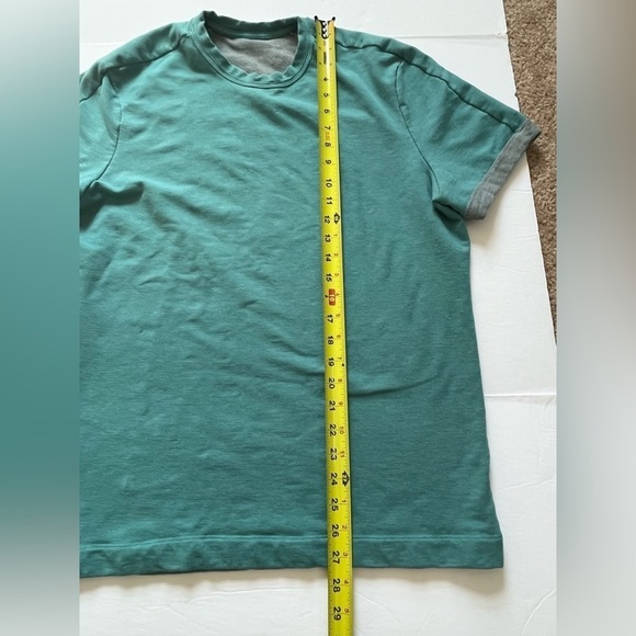 Lululemon Medium Thickness T-shirt No Size Fits Like Medium Green - Picture 5 of 6